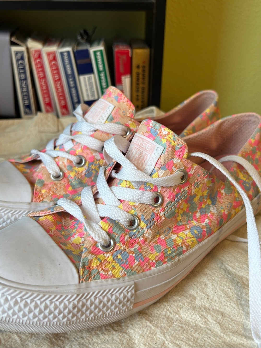 Converse Coral Floral Low Top Sneakers - Picture 2 of 6